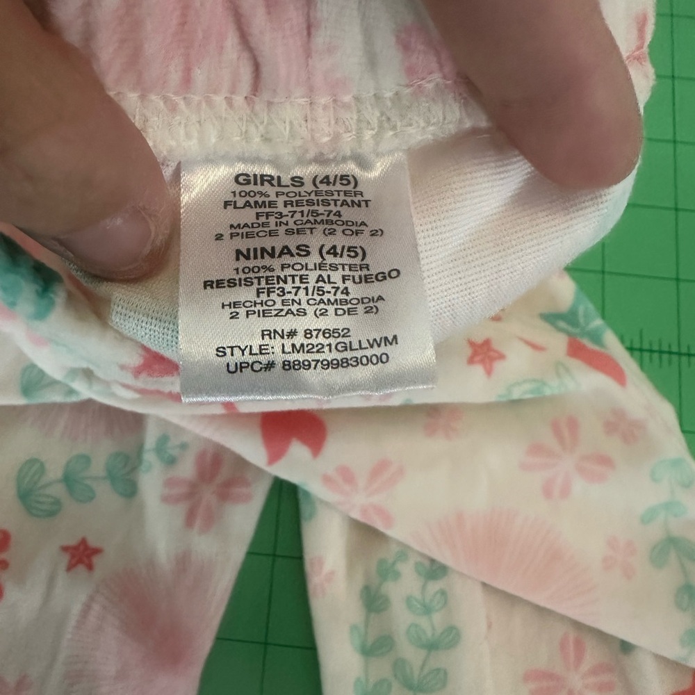 Disney Pink and White Mermaid Pajama Set size 4/5 - Picture 5 of 6